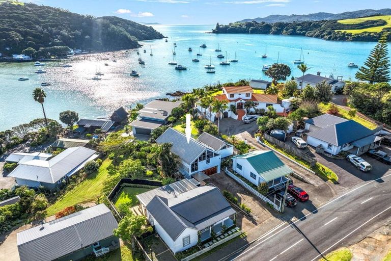 Photo of property in 9a Beach Road, Mangonui, 0420