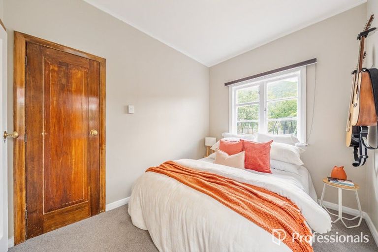 Photo of property in 16 Bell Road, Waiwhetu, Lower Hutt, 5010