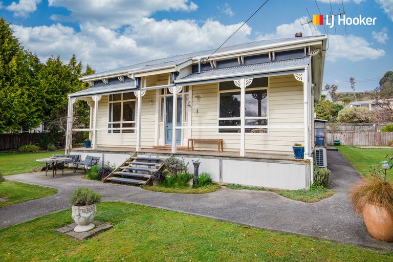 Photo of property in 288 Gladstone Road North, Mosgiel, 9092