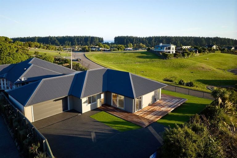 Photo of property in 29 Knowles Crescent, Kaikoura Flat, Kaikoura, 7371