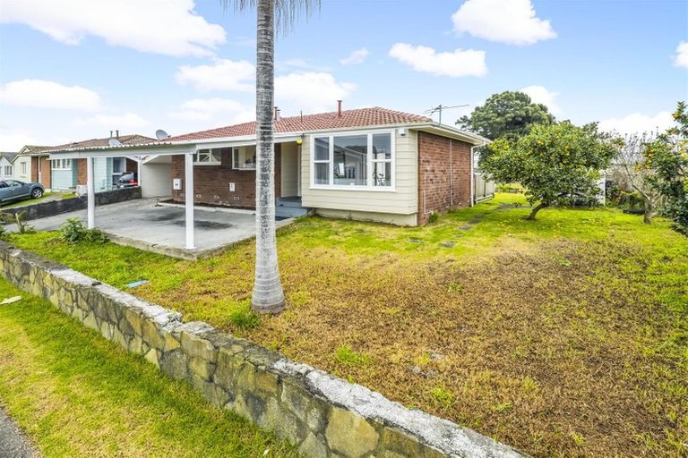 Photo of property in 62 Calthorp Close, Favona, Auckland, 2024
