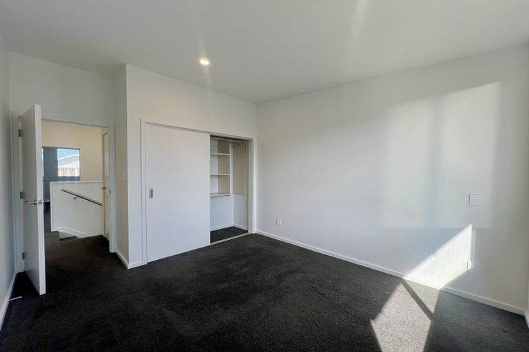 Photo of property in 13 Gunn Way, Hobsonville, Auckland, 0616