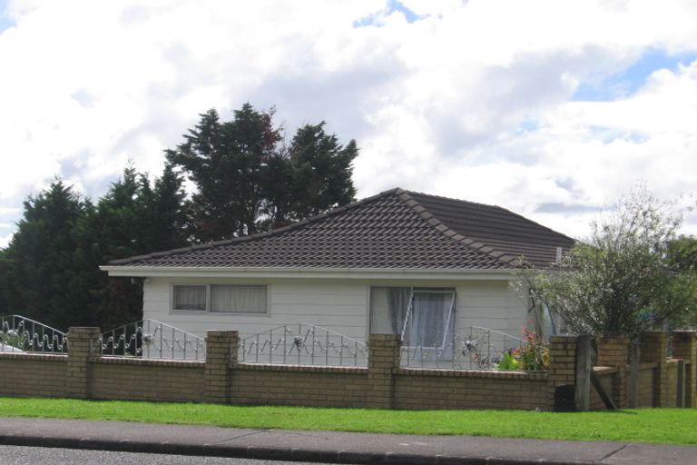 Photo of property in 85 Solar Road, Glen Eden, Auckland, 0602