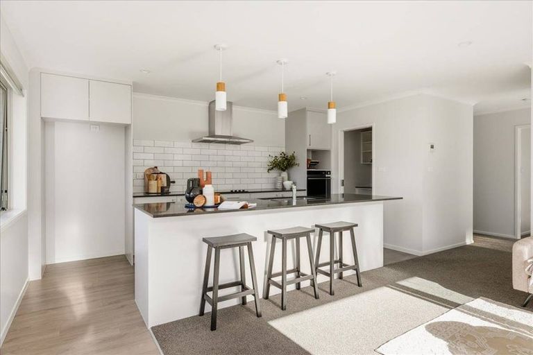 Photo of property in 6 Kohekohe Drive, Owhata, Rotorua, 3010
