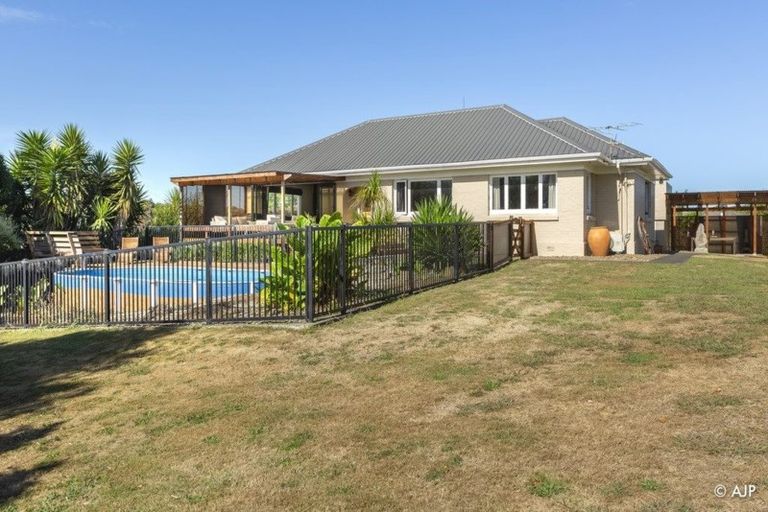 Photo of property in 42 Park Road, Waiuku, 2683