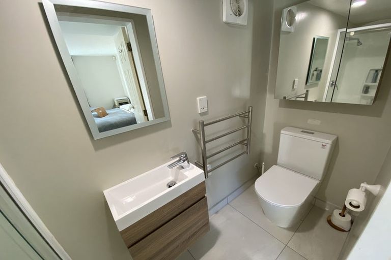 Photo of property in 16j Hobson Street, Thorndon, Wellington, 6011