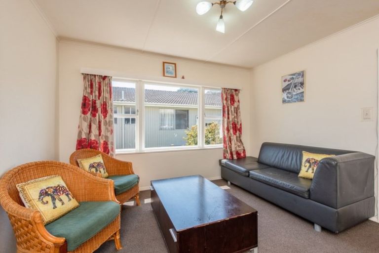Photo of property in 64 Kapiti Road, Paraparaumu, 5032
