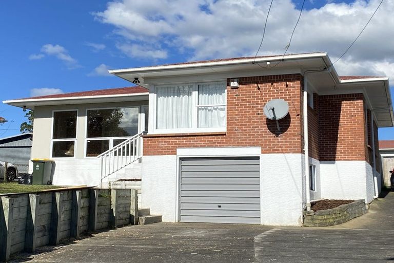 Photo of property in 30 Clayton Road, Manurewa, Auckland, 2102