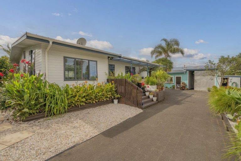 Photo of property in 9 Kenneth Avenue, Whitianga, 3510