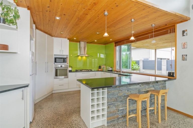 Photo of property in 20 Pacific Place, Whitianga, 3510