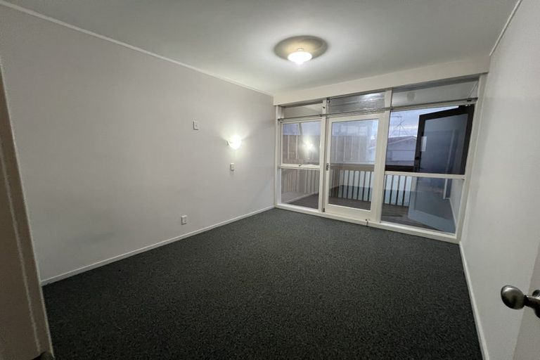 Photo of property in 19a Marewa Street, Te Atatu South, Auckland, 0610