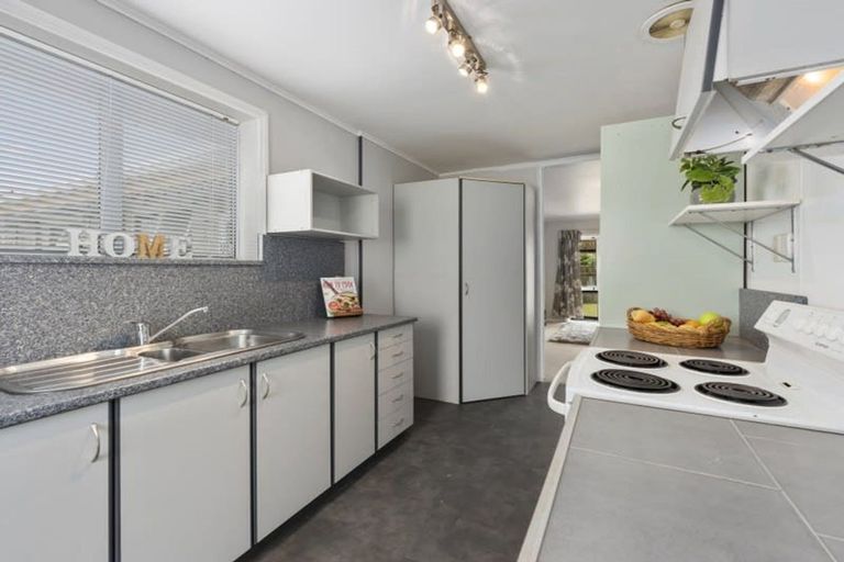 Photo of property in 45f9- Pine Avenue, Ebdentown, Upper Hutt, 5018
