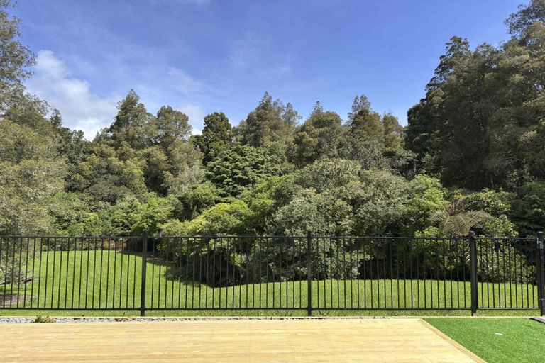 Photo of property in 2f Hughs Way, Flat Bush, Auckland, 2019