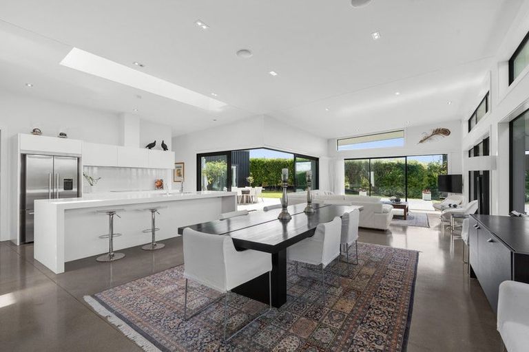 Photo of property in 9 Birdie Way, Martinborough, 5711