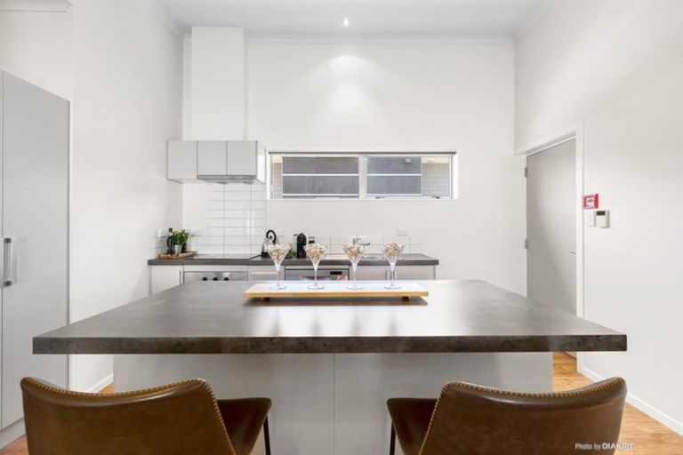 Photo of property in 8/123 The Parade, Island Bay, Wellington, 6023