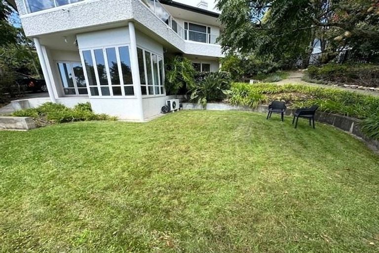 Photo of property in 12 Shortland Place, Havelock North, 4130