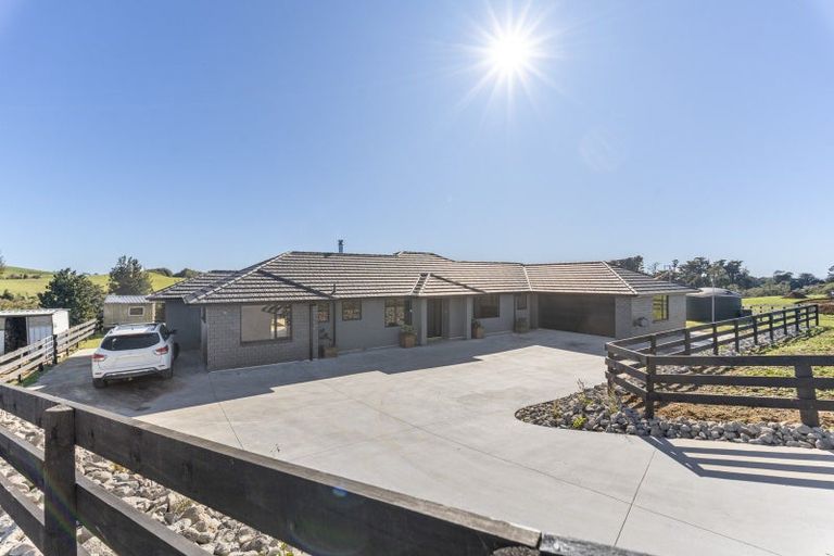 Photo of property in 188 Maude Road, Kaimiro, New Plymouth, 4371