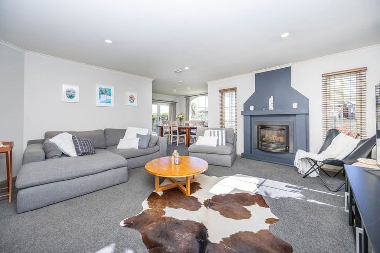 Photo of property in 11 Gavin Heights, Rototuna, Hamilton, 3210