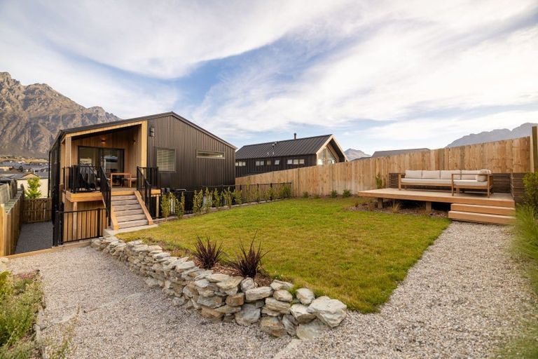 Photo of property in 18 Grain Close, Jacks Point, 9371