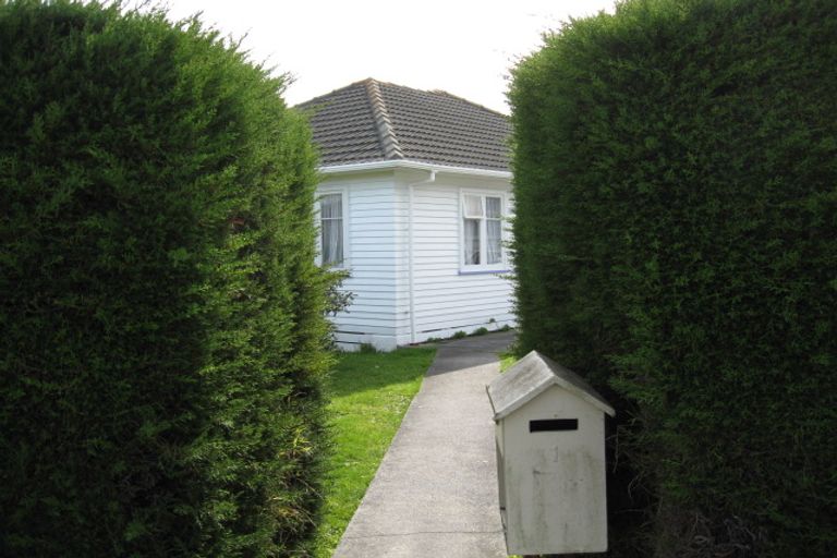 Photo of property in 1 Kim Street, Wainuiomata, Lower Hutt, 5014