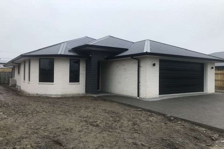 Photo of property in 5 Hereford Drive, Carterton, 5713