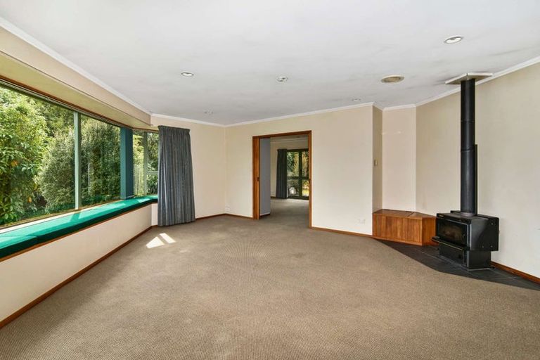 Photo of property in 37 Kew Road, Westport, 7825