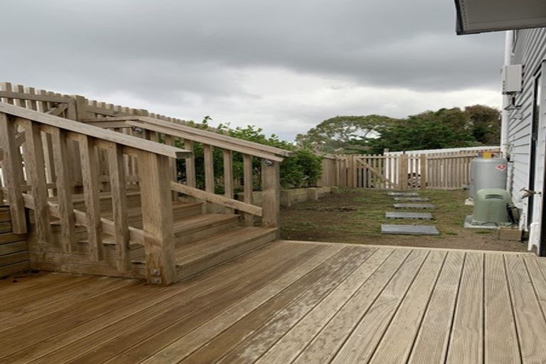 Photo of property in 59a Redwood Drive, Massey, Auckland, 0614