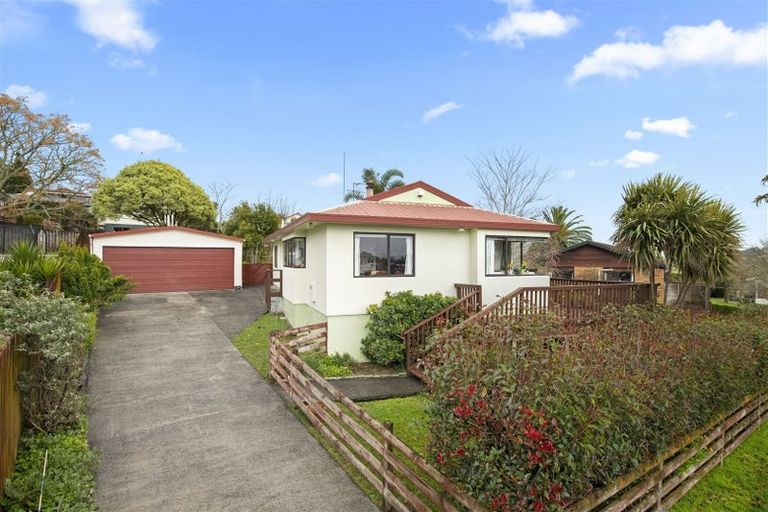 Photo of property in 69 Puriri Road, Pukekohe, 2120