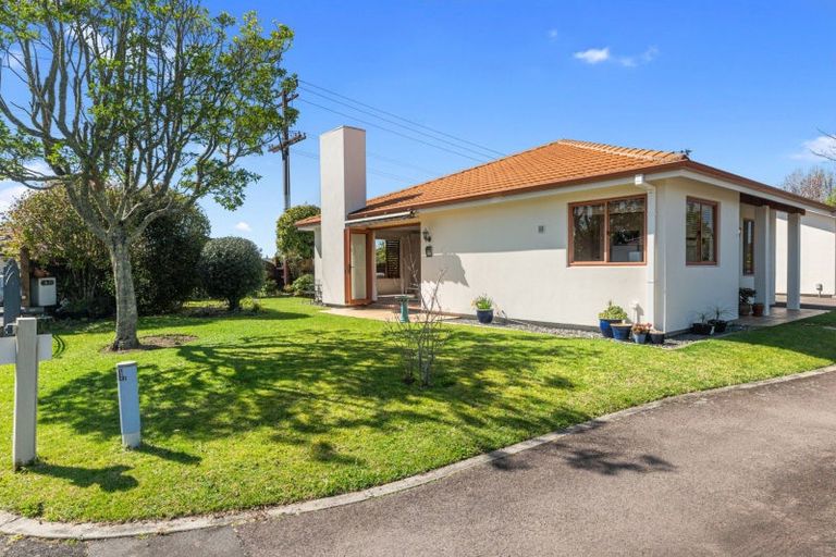 Photo of property in Cotswold Court, 2/8 Cheyne Road, Pyes Pa, Tauranga, 3112