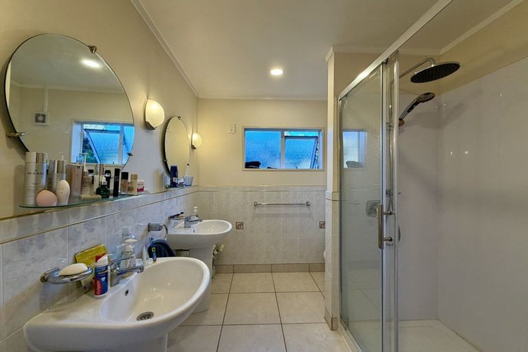 Photo of property in 34 Hythe Terrace, Mairangi Bay, Auckland, 0630