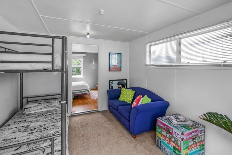 Photo of property in 86 Rua Avenue, Waitarere Beach, Levin, 5510