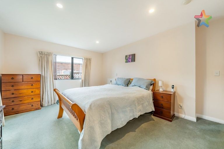 Photo of property in 21c Manuka Street, Stokes Valley, Lower Hutt, 5019