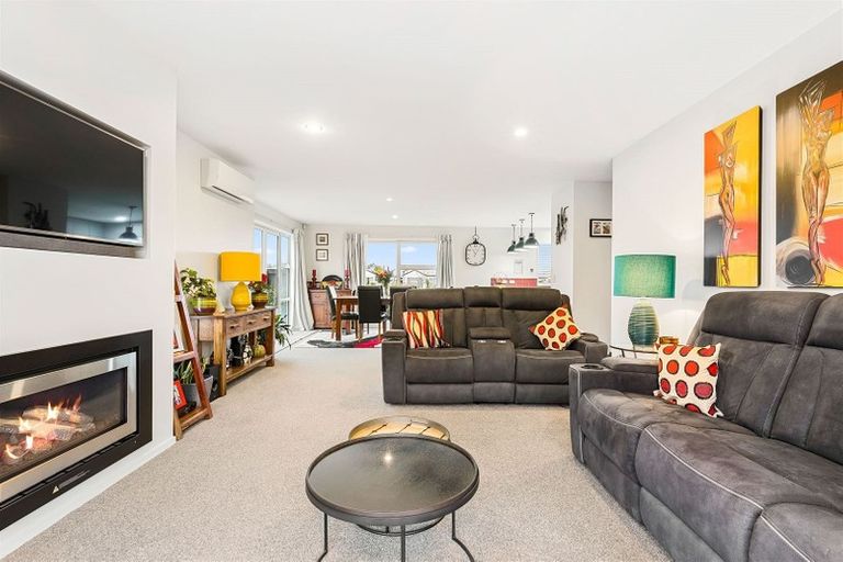 Photo of property in 15 Te Kereme Street, Marshland, Christchurch, 8083