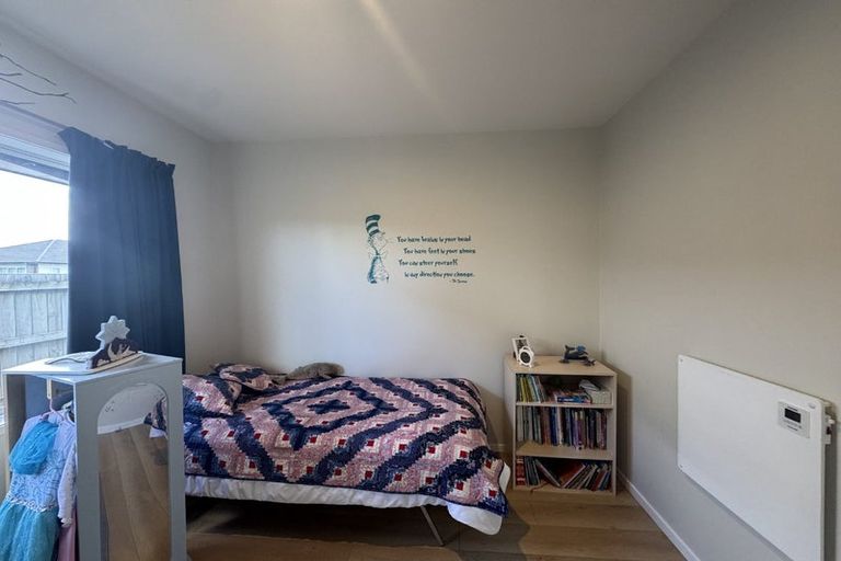 Photo of property in 18 Marie Costello Way, Beach Haven, Auckland, 0626