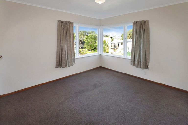 Photo of property in 18 Arapiko Street, Johnsonville, Wellington, 6037