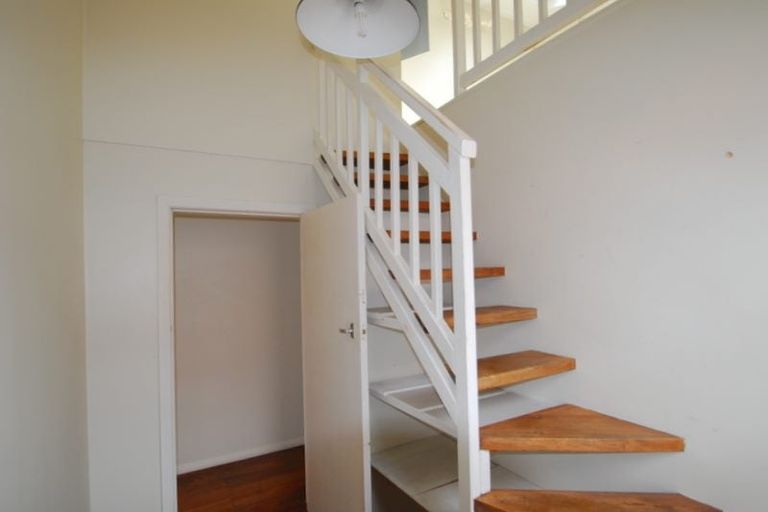 Photo of property in 168 Tasman Street, Mount Cook, Wellington, 6021