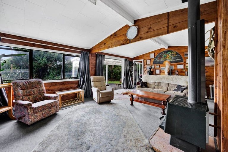 Photo of property in 2 Wood Street, Kakaramea, Patea, 4598