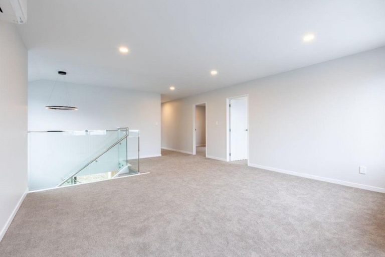 Photo of property in 29 Toanui Road, Hobsonville, Auckland, 0616