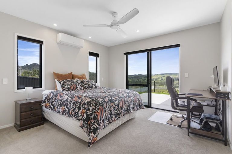 Photo of property in 21 Manatu Close, Whangamata, 3691