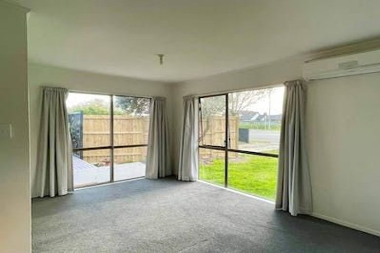 Photo of property in 586a Pioneer Highway, Highbury, Palmerston North, 4412