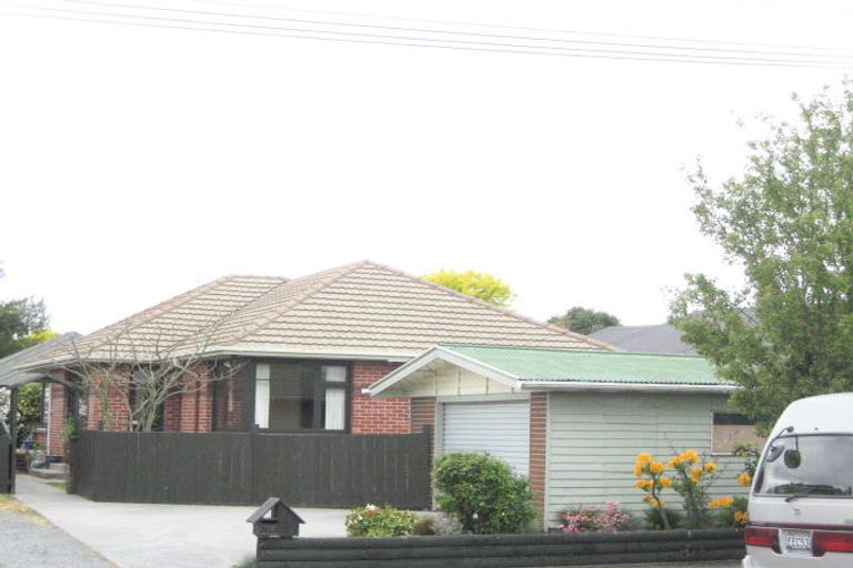 Photo of property in 2/12 Mottram Street, Redwood, Christchurch, 8051