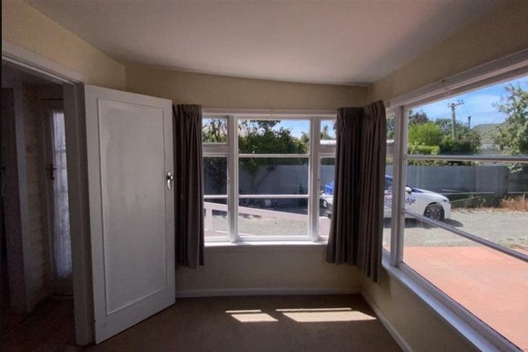 Photo of property in 56 Mackworth Street, Woolston, Christchurch, 8062