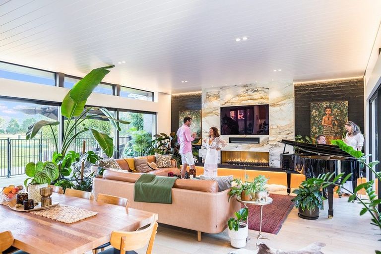 Photo of property in 210 Oceanbeach Road, Mount Maunganui, 3116
