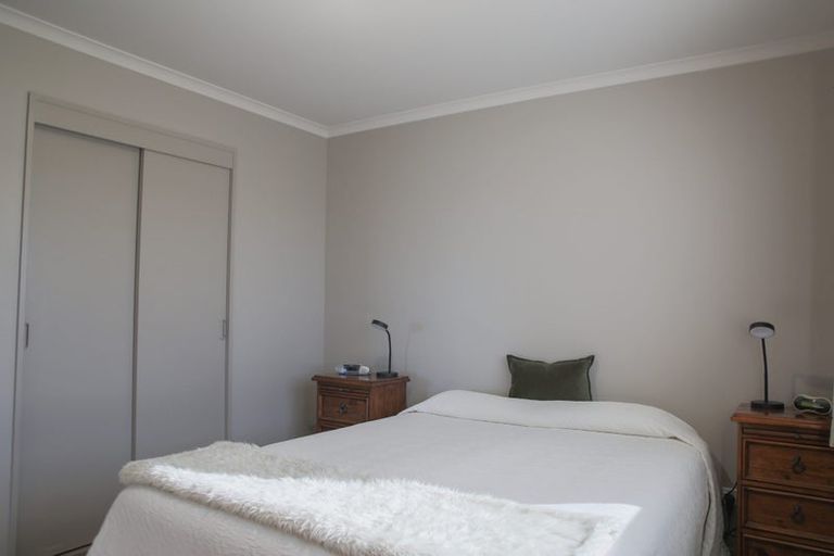 Photo of property in 2 Burrows Street, Bluff, 9814
