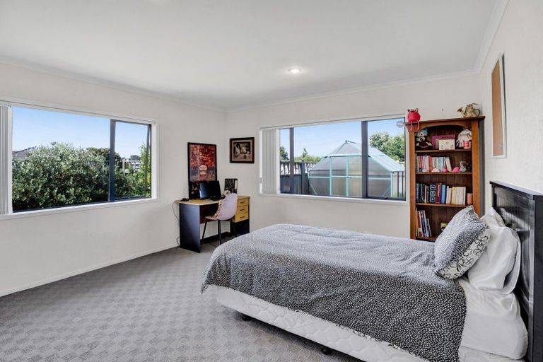 Photo of property in 3 Whenu Way, Bell Block, New Plymouth, 4312