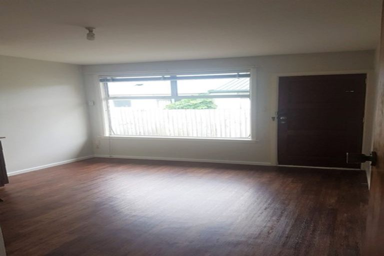 Photo of property in 1/224 Main North Road, Redwood, Christchurch, 8051