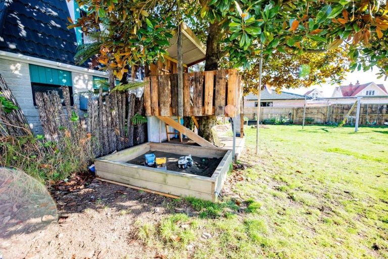 Photo of property in 5 Green Avenue, Levin, 5510