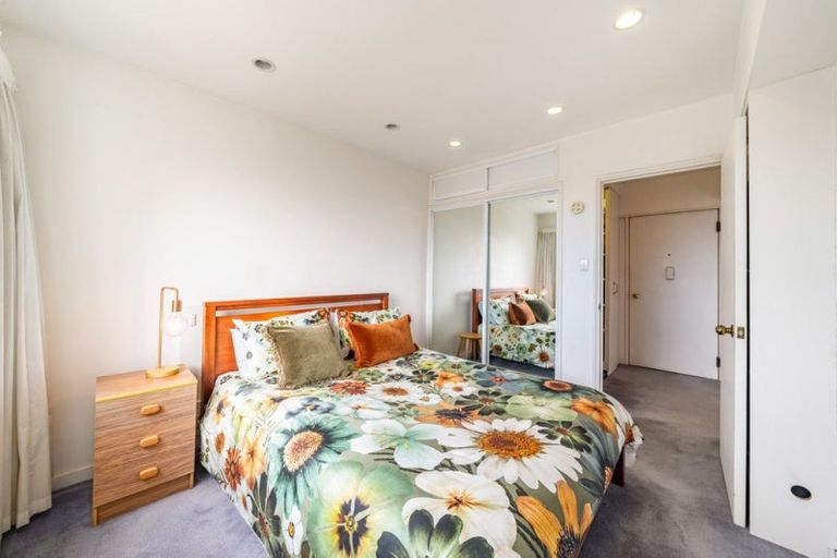 Photo of property in Grosvenor Flats, 19 Cottleville Terrace, Thorndon, Wellington, 6011