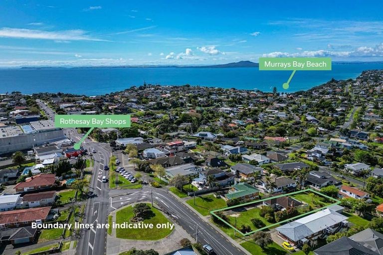Photo of property in 16 Knights Road, Rothesay Bay, Auckland, 0630