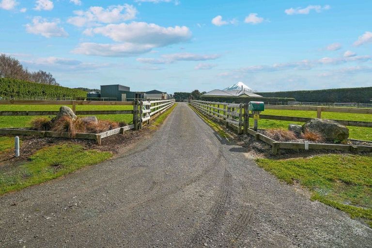Photo of property in 295 Turuturu Road, Hawera, 4674
